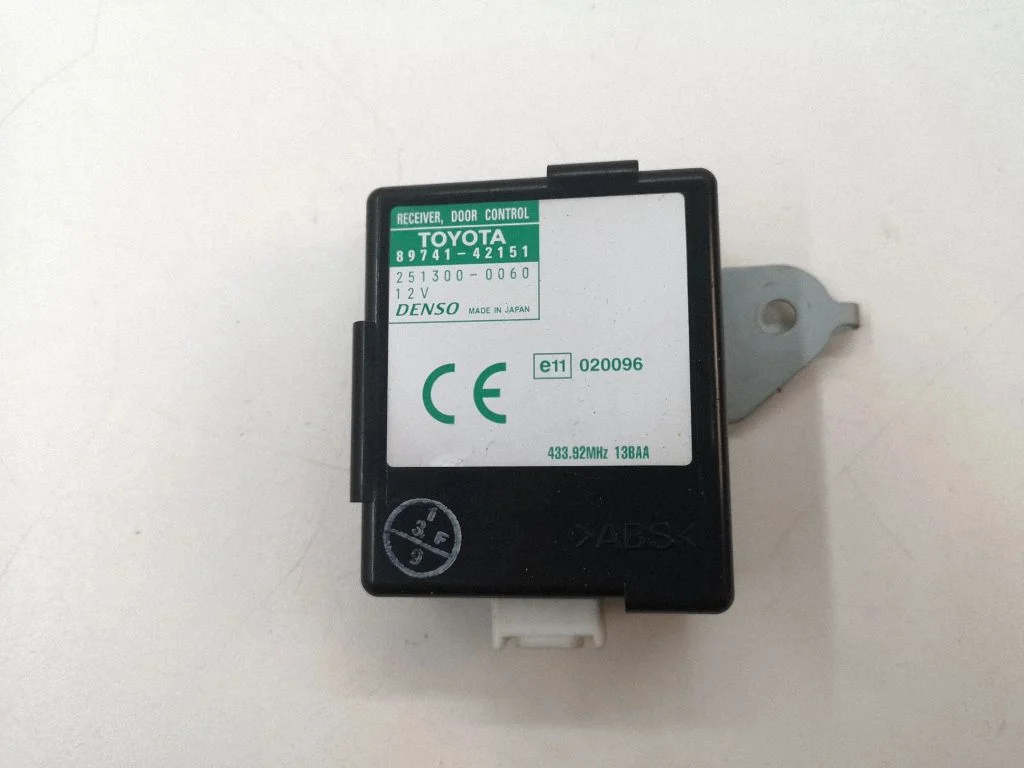 Durvju elektronikas vadības bloks 8974142151