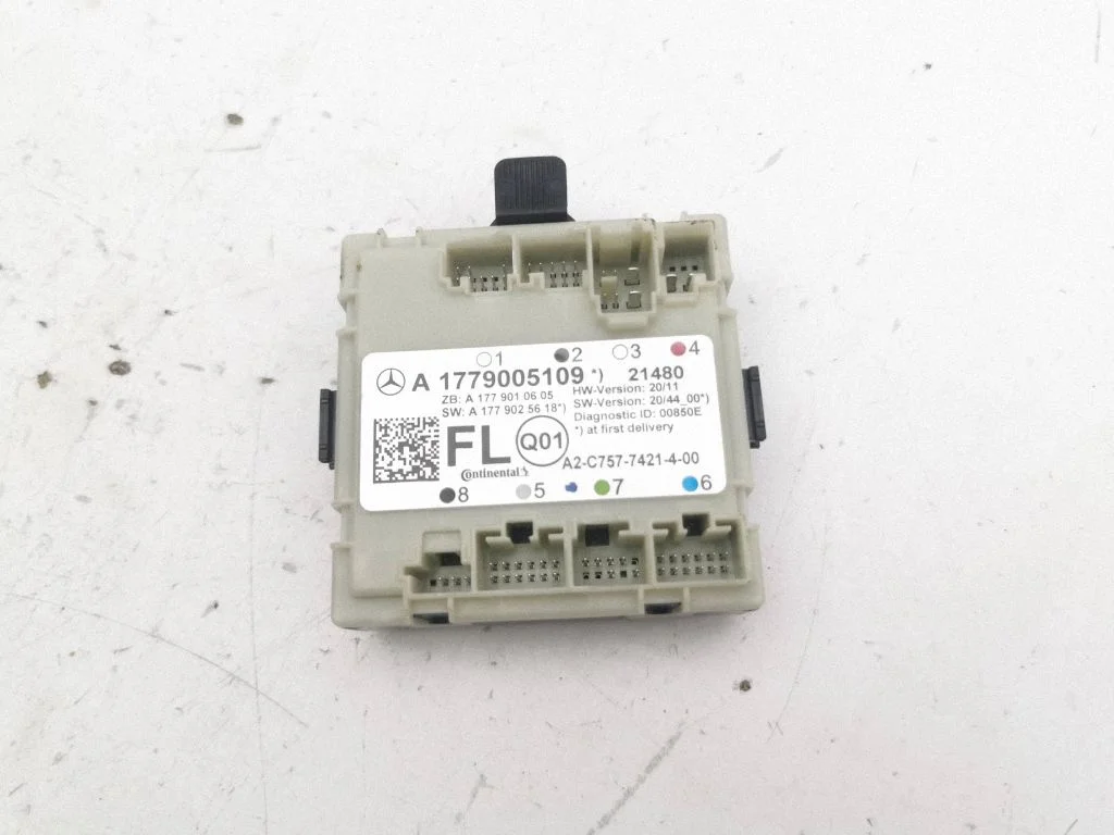 Durvju elektronikas vadības bloks A1779005109