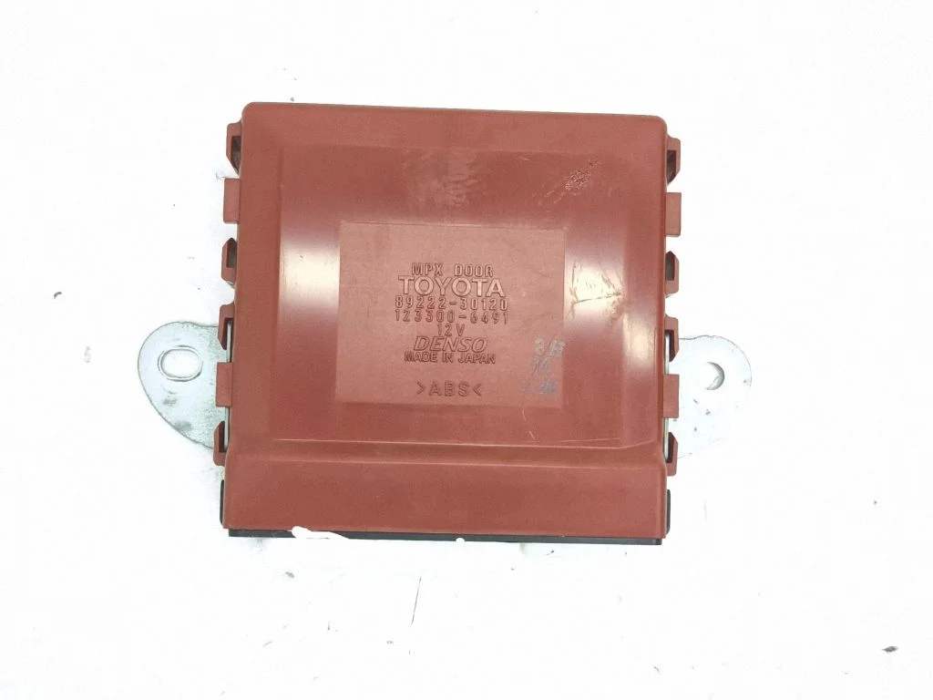 Door control unit/module – Lexus GS 300 350 430 450H (2005-2012)