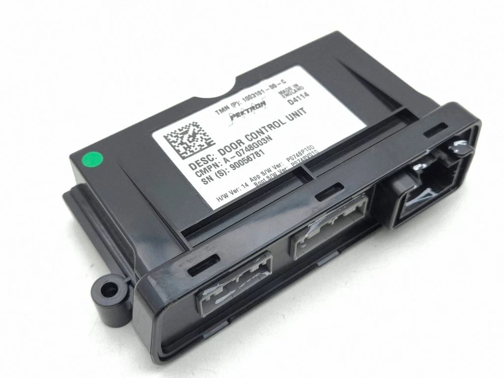 Door control unit/module – Tesla Model S (2012-)