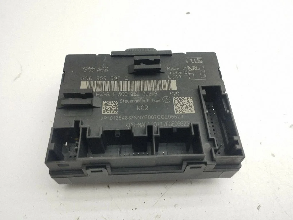 Door control unit/module 5Q0959392E