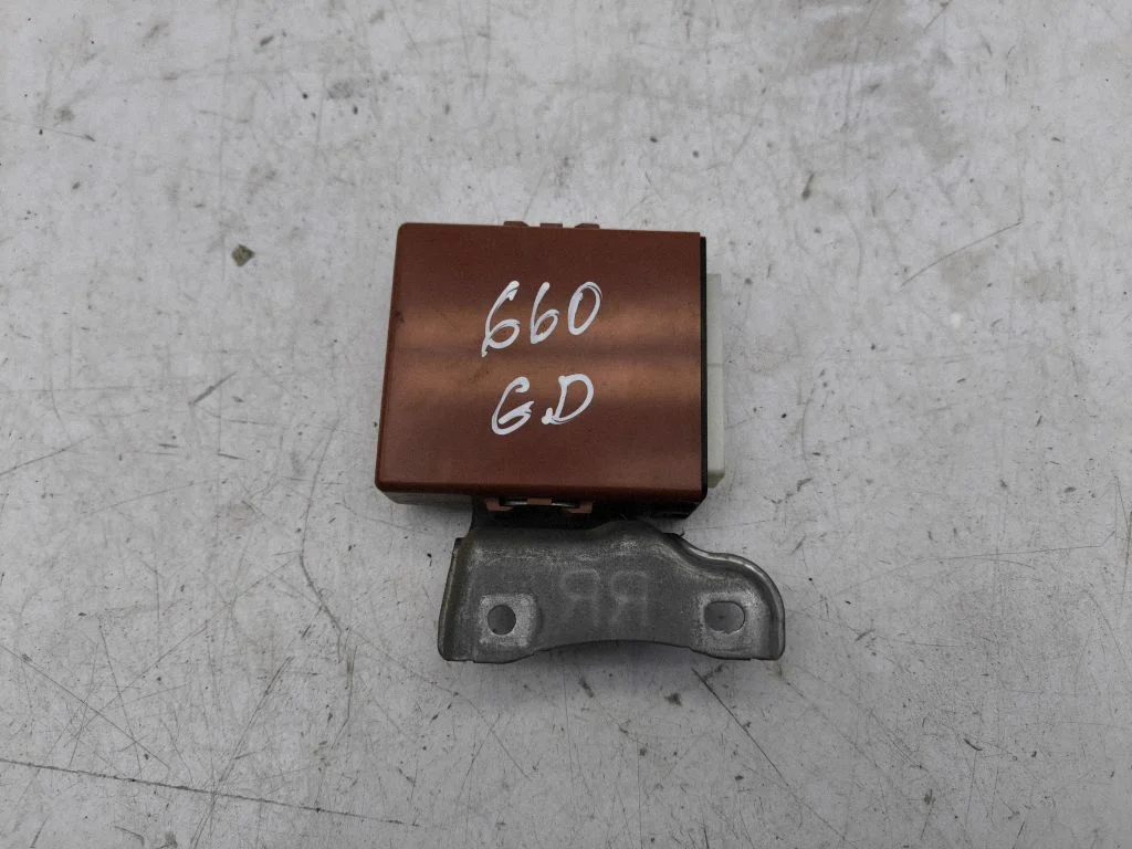 Door control unit/module – Lexus GS 300 350 430 450H (2005-2012)