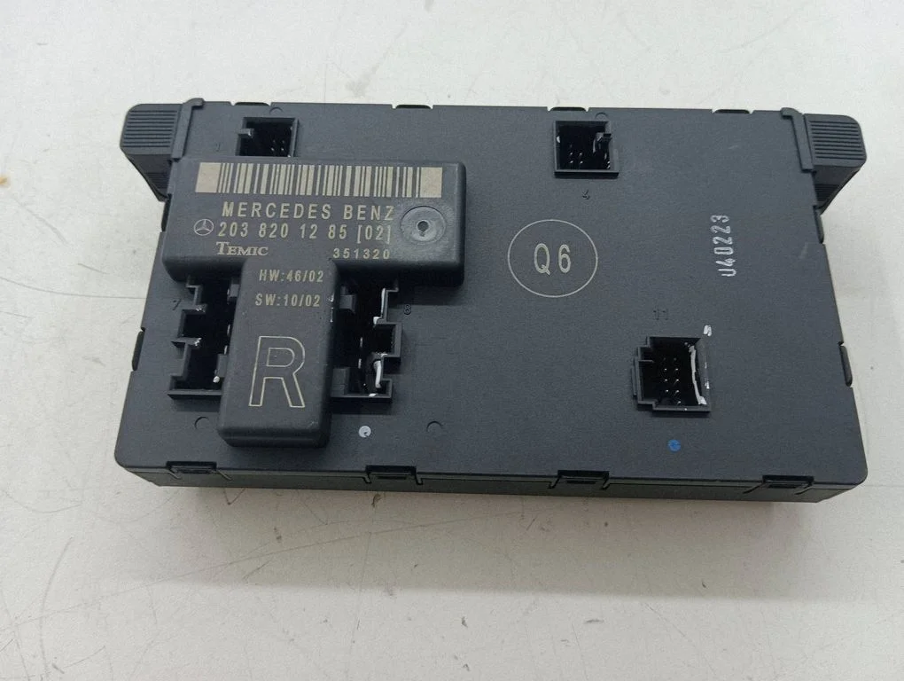 Door control unit/module – Mercedes-Benz C-Class W203 (2000-2007)