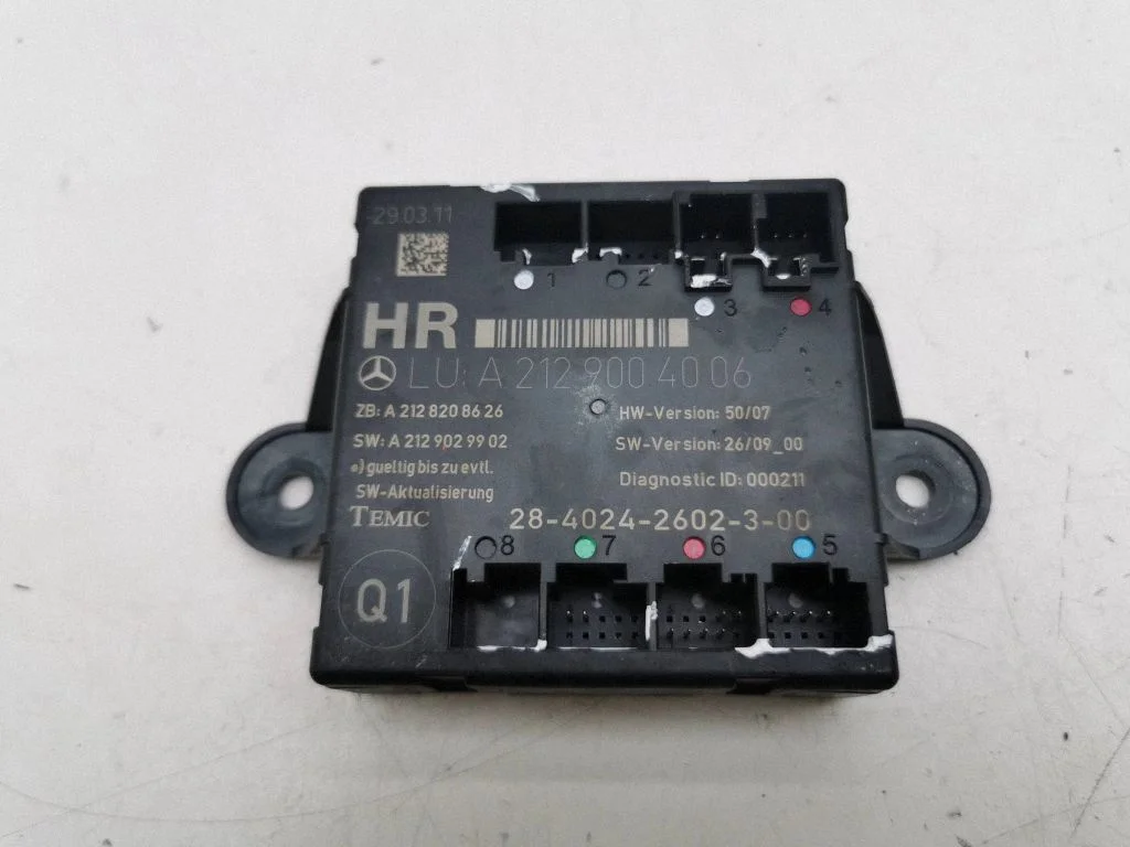 Durvju elektronikas vadības bloks – Mercedes-Benz C klase AMG W204 (2007-2014)