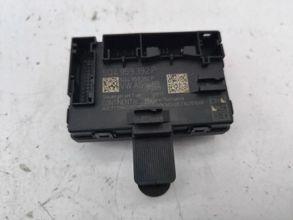 Door control unit/module 5Q4959392P