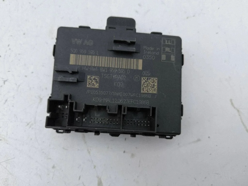 Door control unit/module 5Q0959595L