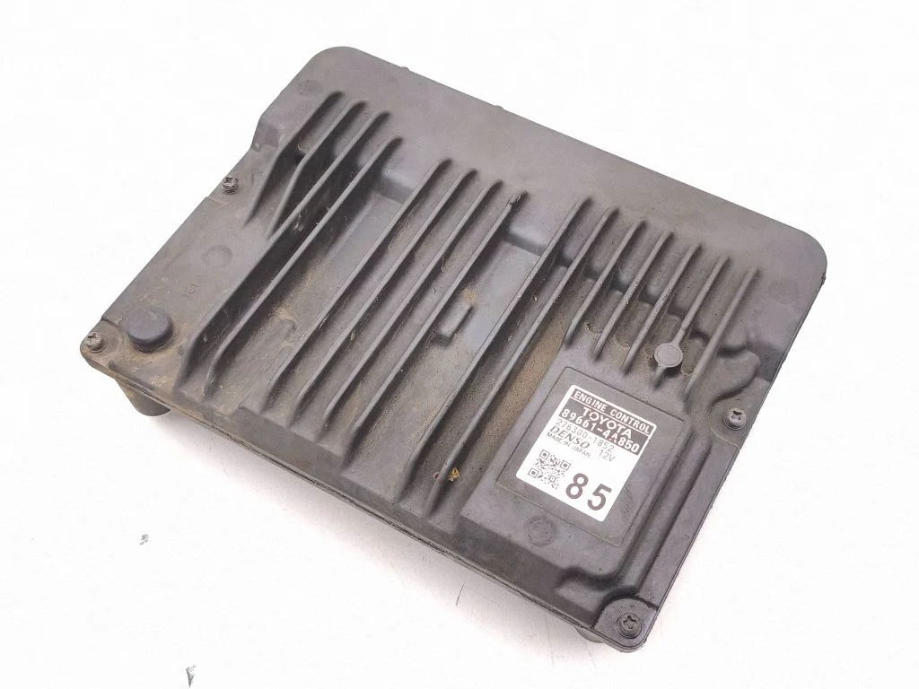 Sterownik silnika 896614A850