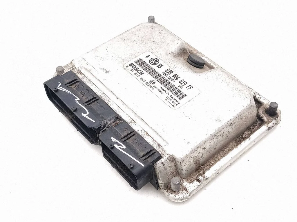 Dzinēja vadības bloks 038906019FF