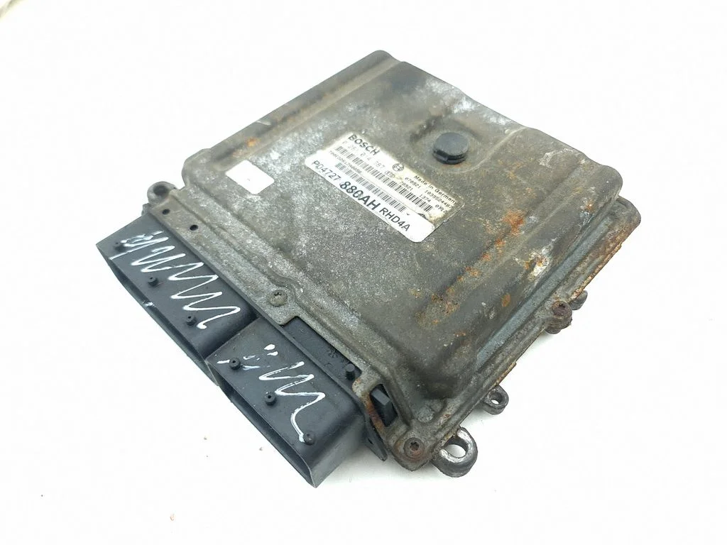 Dzinēja vadības bloks P04727880AH