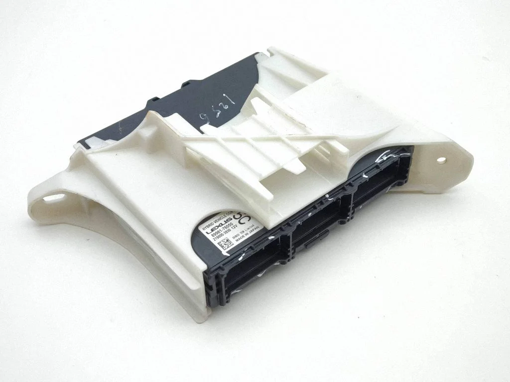 Dzinēja vadības bloks 8998176050