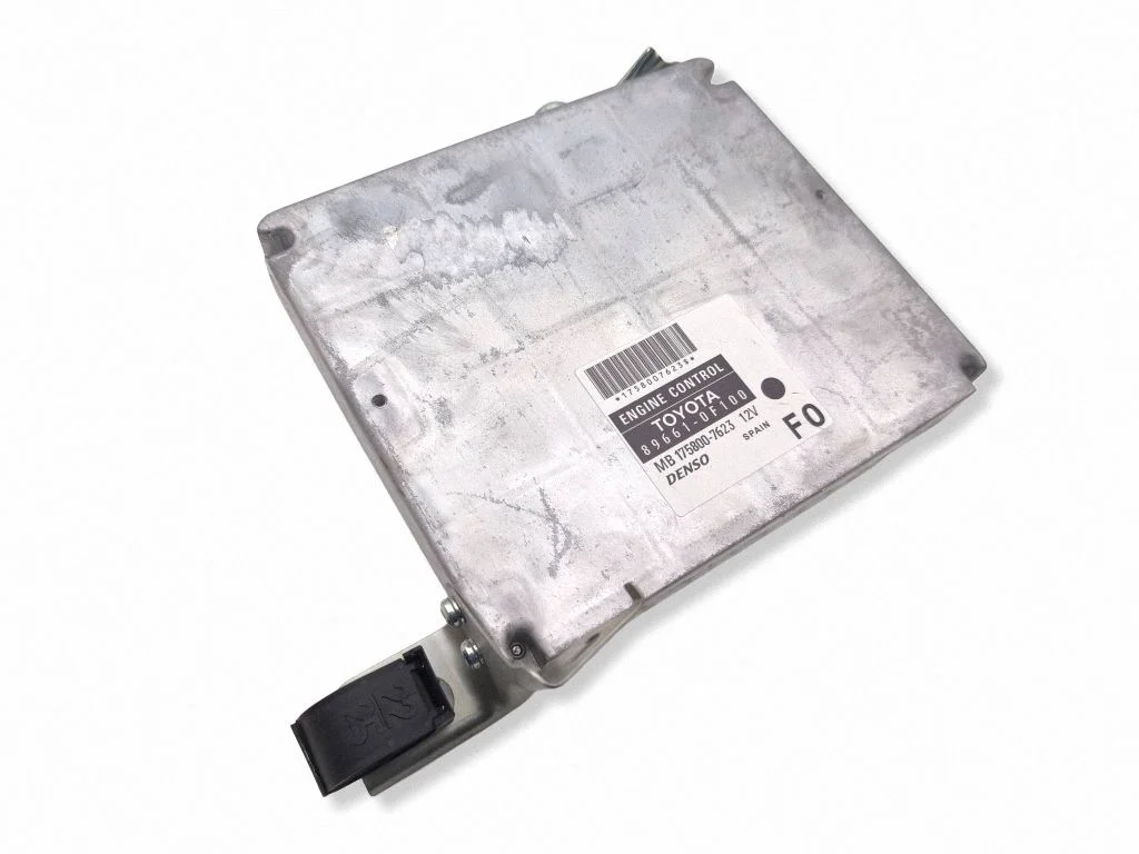 Engine control unit/module 896610F100