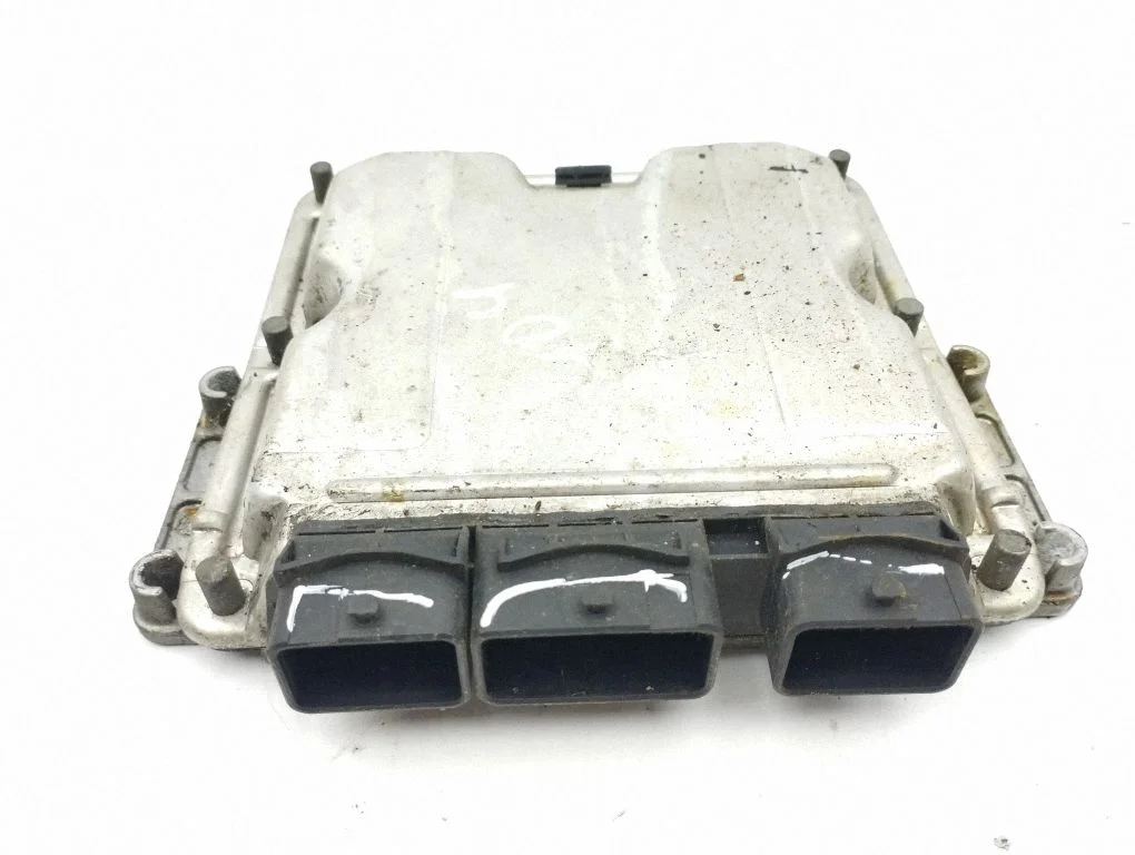 Dzinēja vadības bloks 9648066580