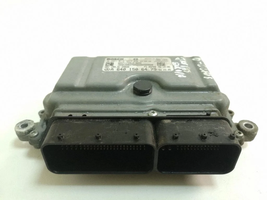 Mootori juhtplokk A6401506479