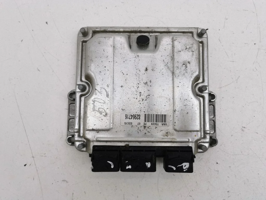 Dzinēja vadības bloks 0281010935
