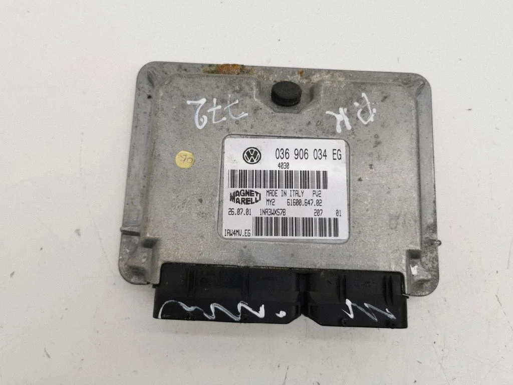 Dzinēja vadības bloks 036906034EG