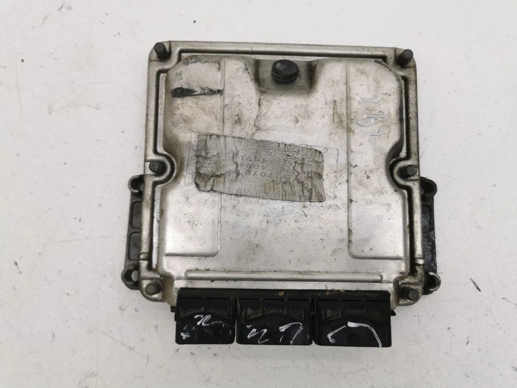 Engine control unit/module 0281010483