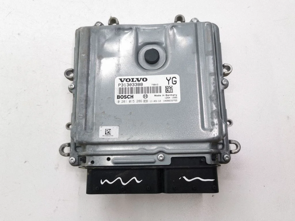 Engine control unit/module 31303388