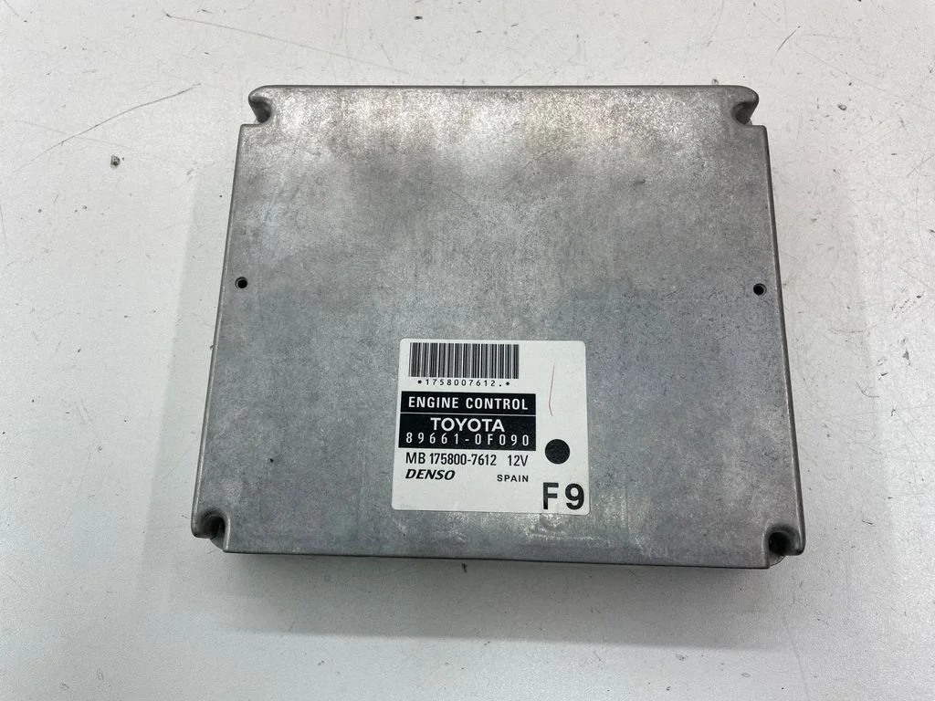 Engine control unit/module 896610F090
