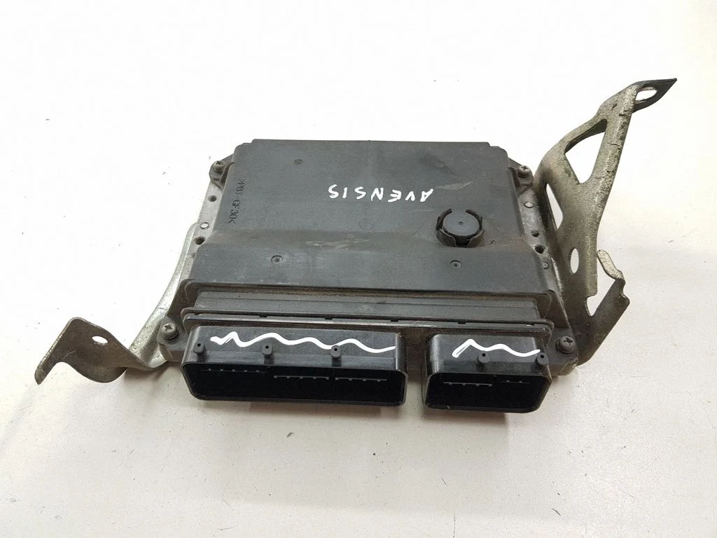 Engine control unit/module 8966105D30