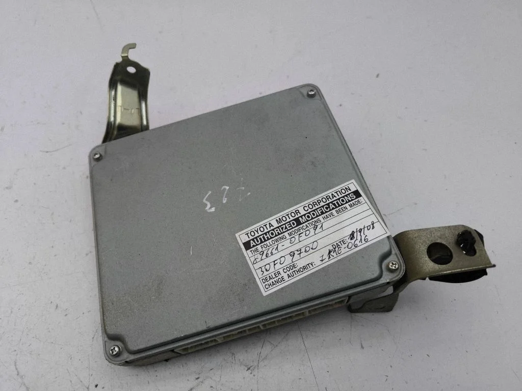 Engine control unit/module 896610F090