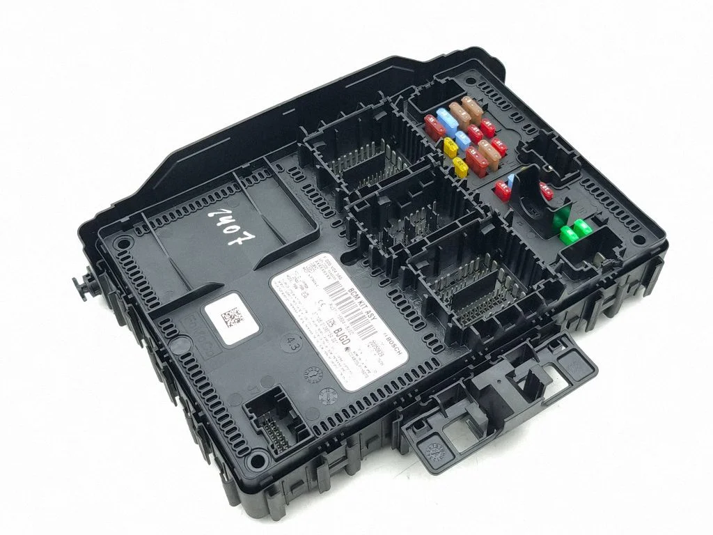 Central body control module RU5T15604BJGD