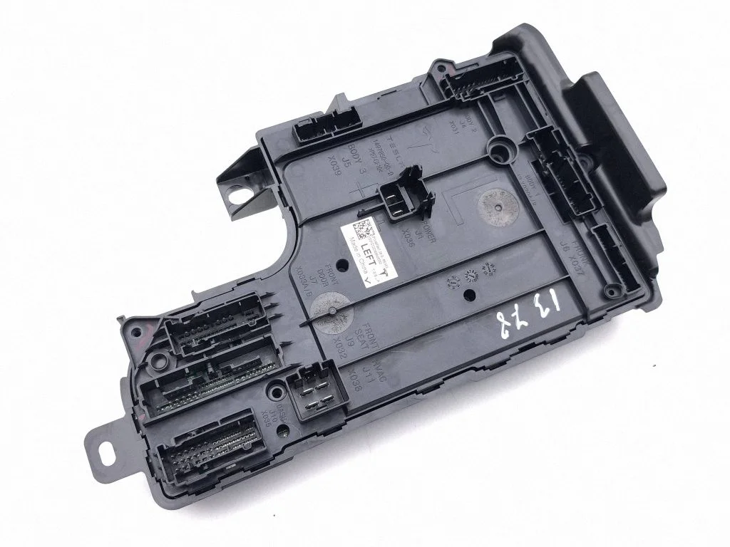 Central body control module 149784739D