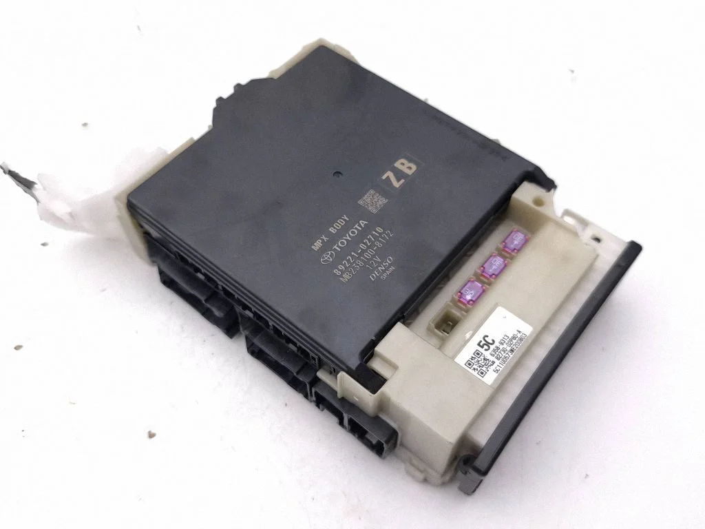 Moduł nadwozia (BCM) 8922102710
