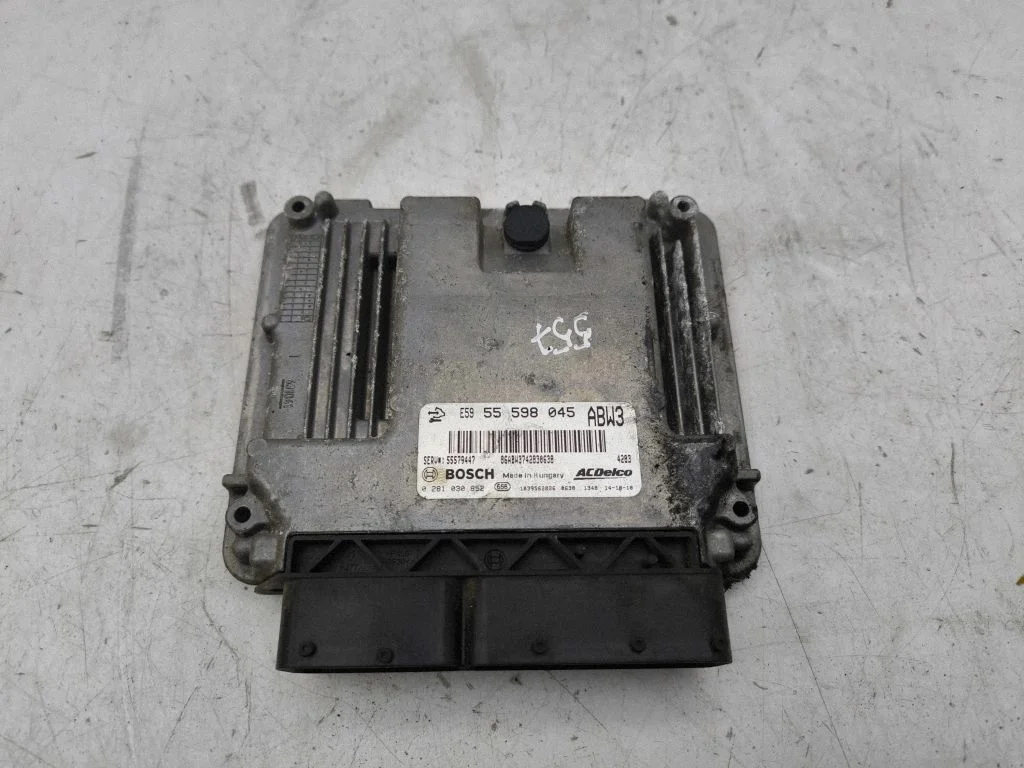 Engine control unit/module 0281030852