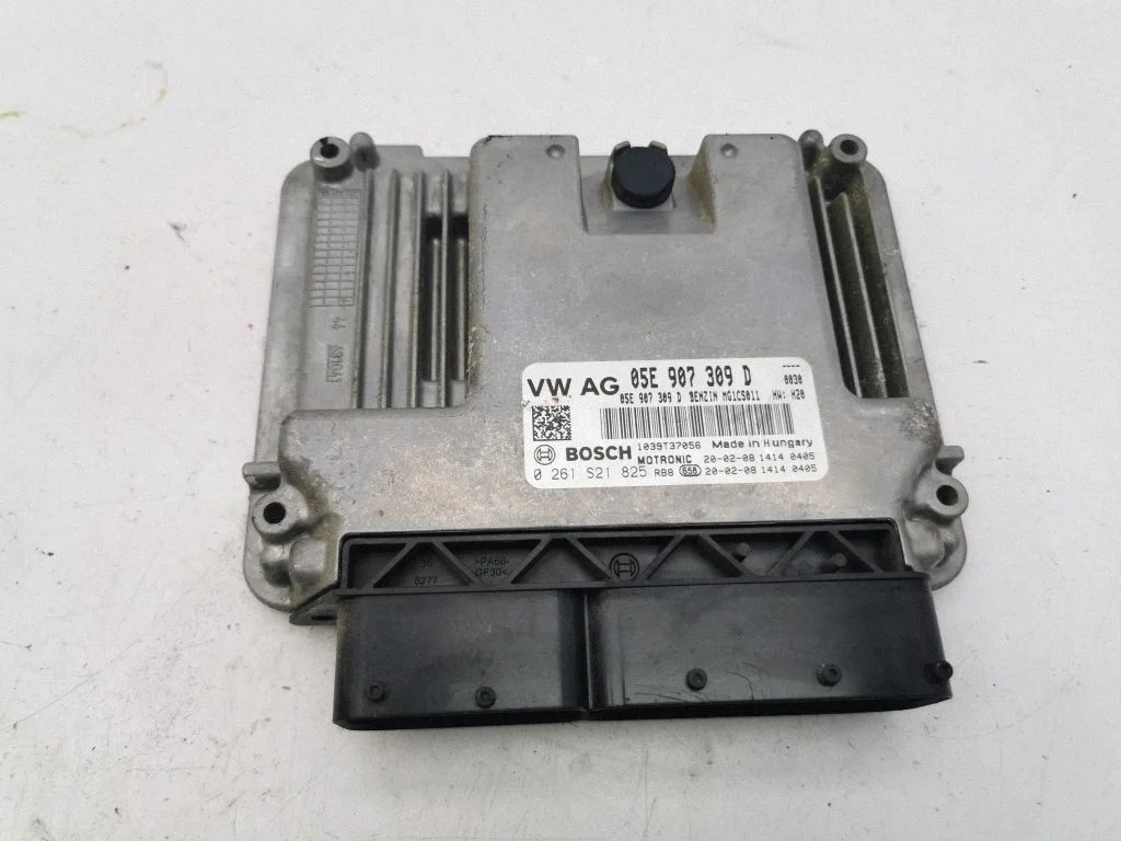 Mootori juhtplokk 05E907309D