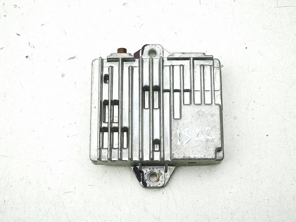 Other control units/modules LJ8T3G590AL