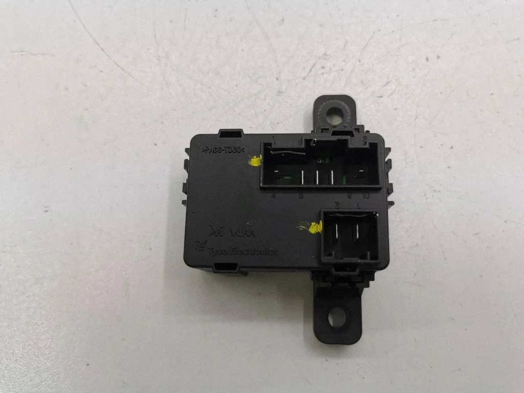 Citi vadības bloki/moduļi 919401M510