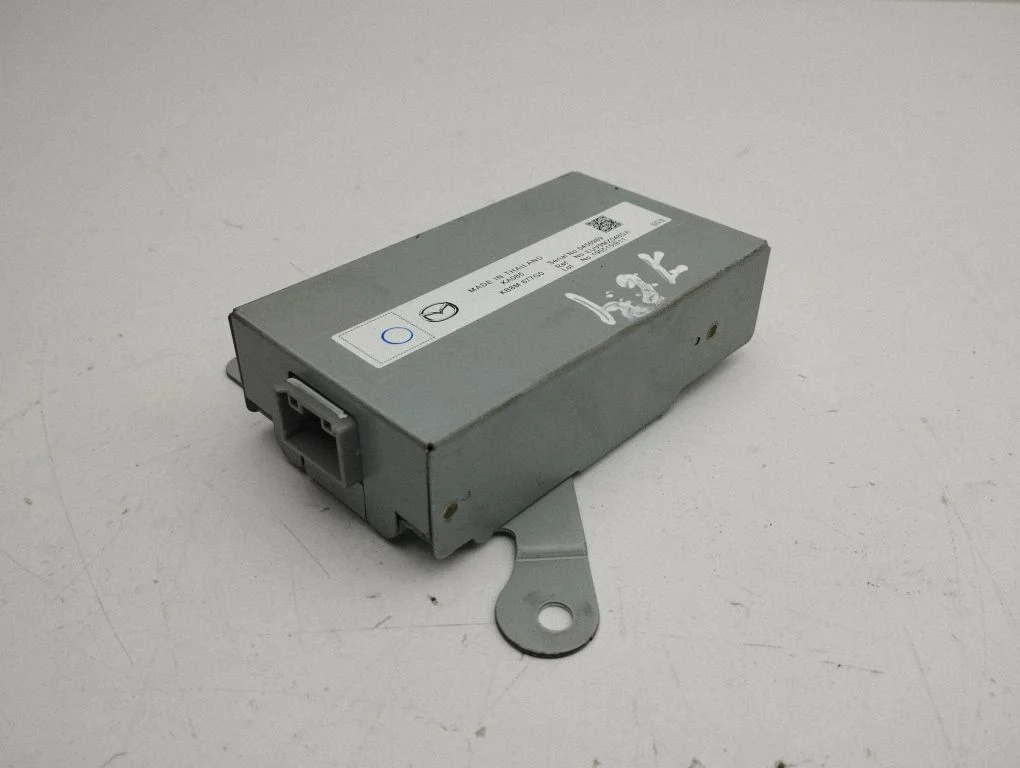 Other control units/modules KB8M677G0