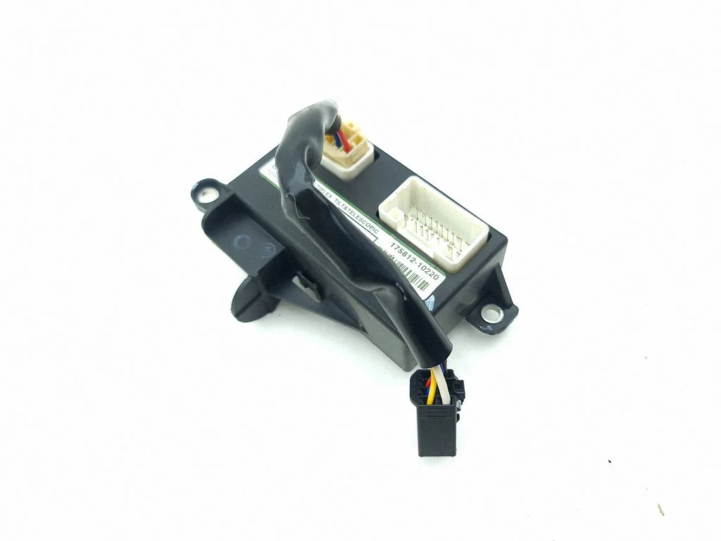 Roolivõimendi juhtplokk – Lexus IS 220D-250-350 (2006-2013)