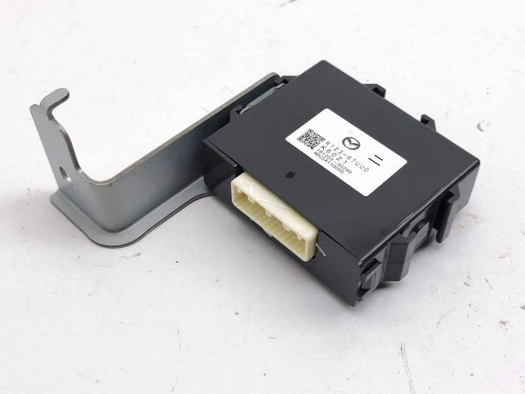 Parkimisandurite (PDC) juhtplokk – Mazda CX-5 II (2017-2025)