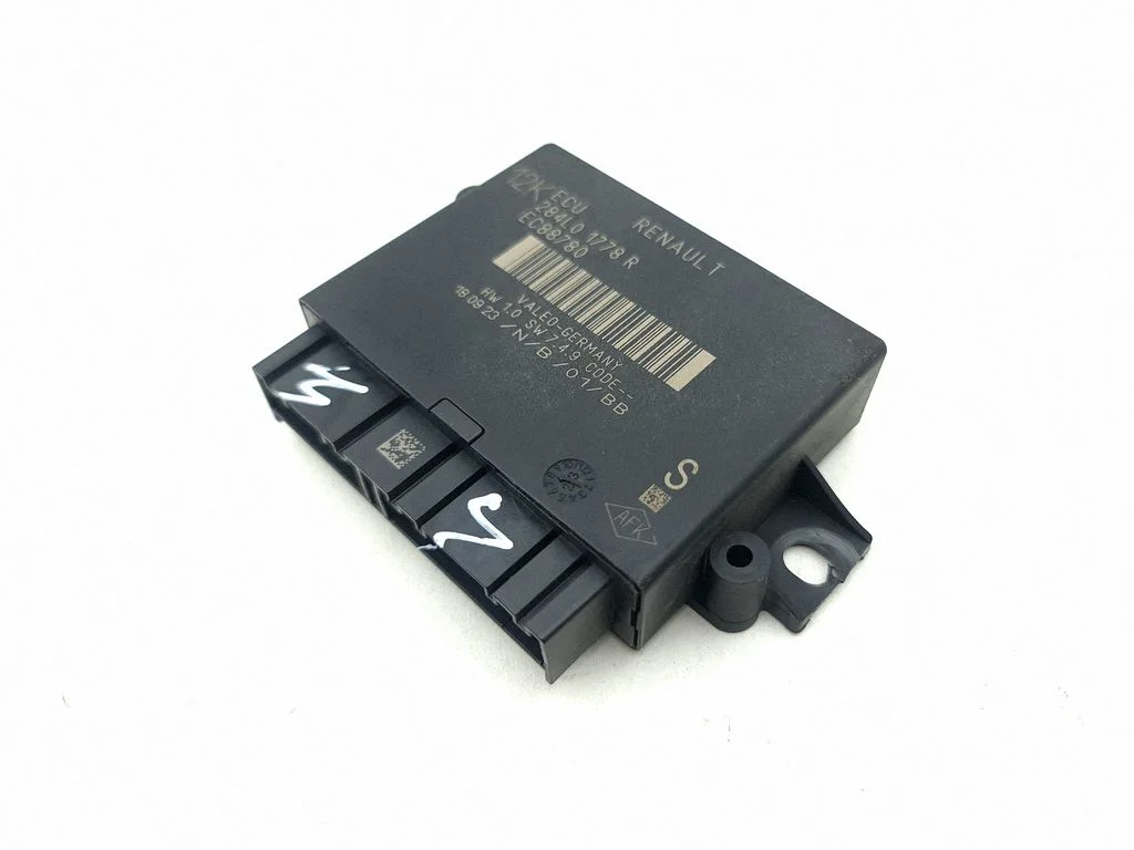 Parking PDC control unit/module 284L01778R