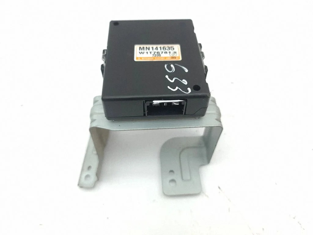 Parking PDC control unit/module – Mitsubishi Outlander (2007-2012)