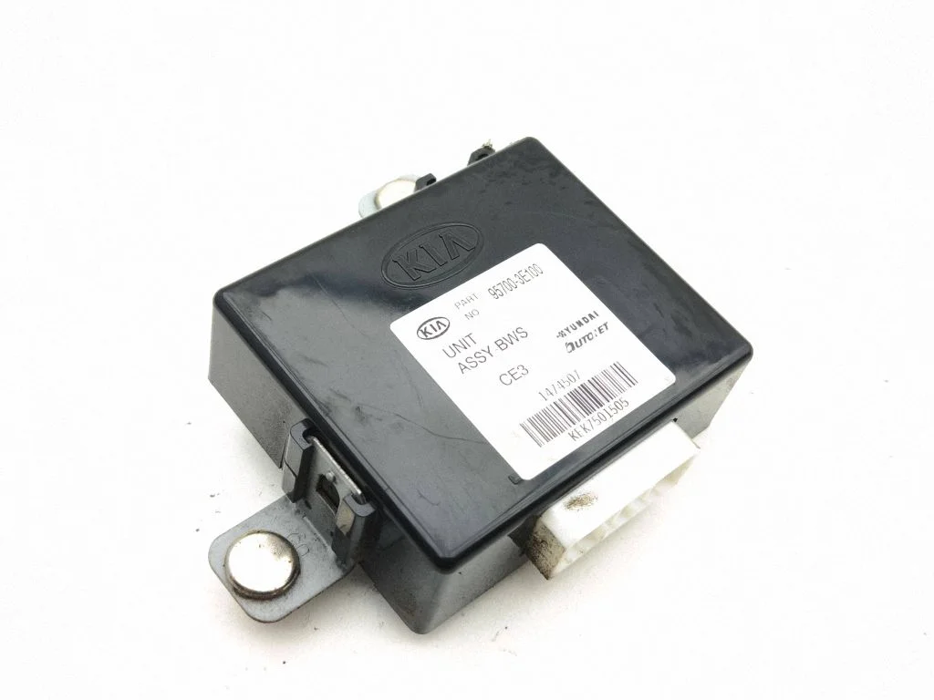 Parking PDC control unit/module 957003E100