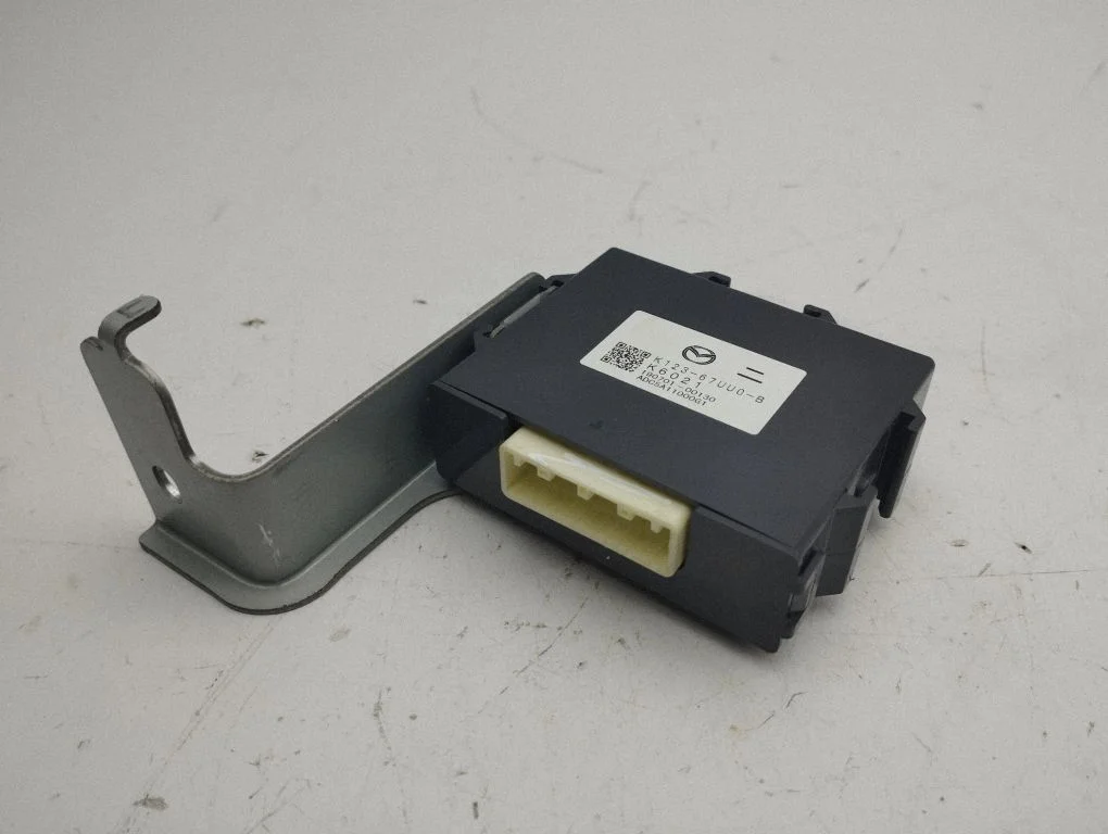 Parkimisandurite (PDC) juhtplokk – Mazda CX-5 II (2017-2025)