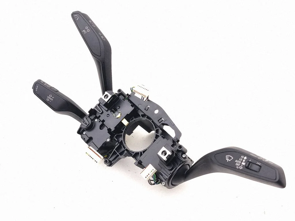 Sviru komplekts 82A953521DS