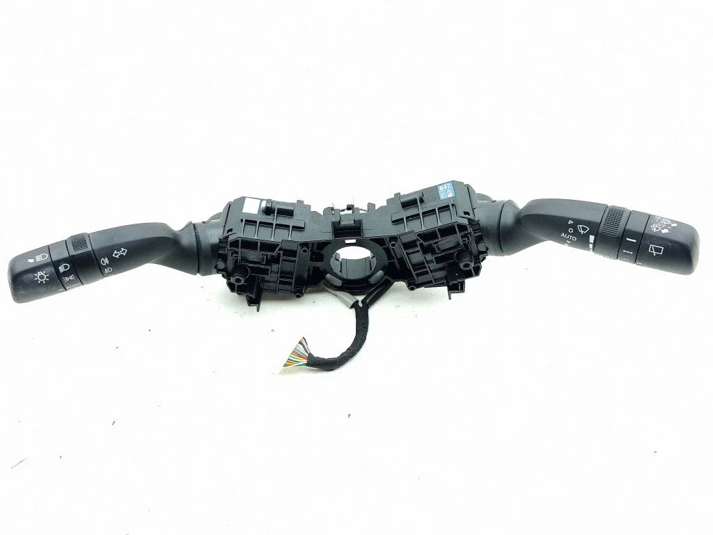Wiper turn signal indicator stalk/switch 42200