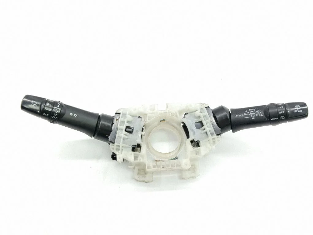 Wiper turn signal indicator stalk/switch 8600A324