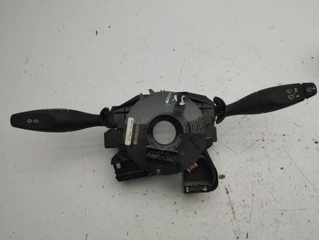 Wiper turn signal indicator stalk/switch 2T1T13335AB