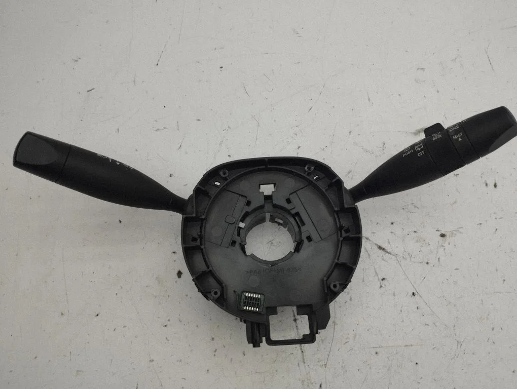 Wiper turn signal indicator stalk/switch 39754D