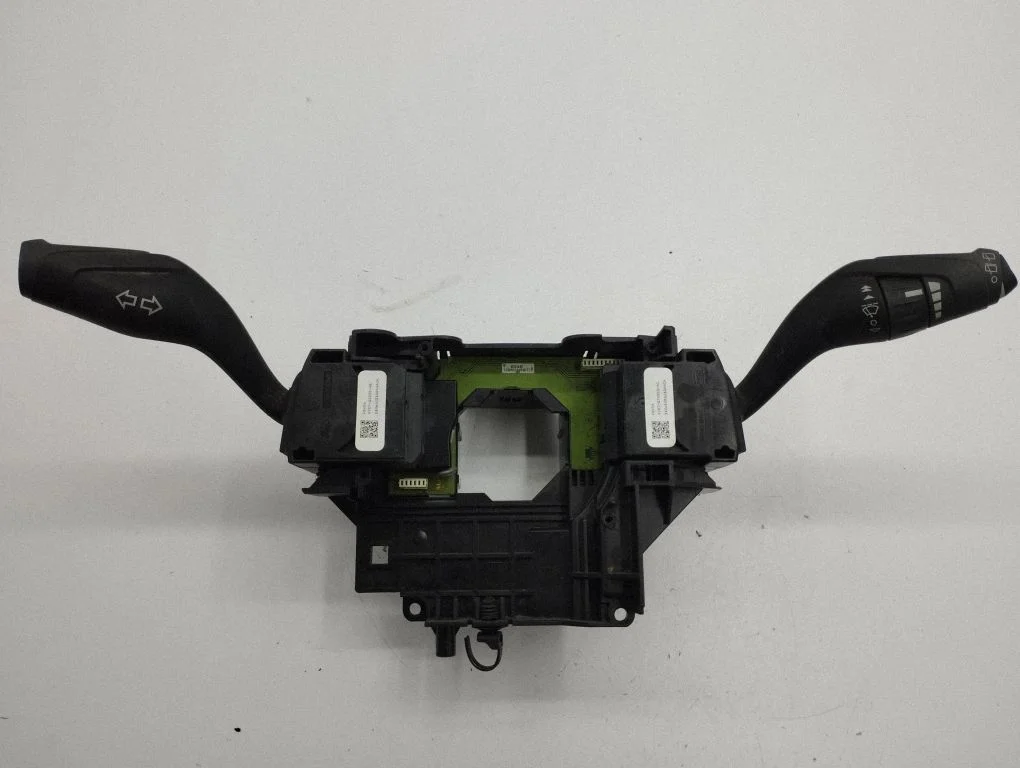 Wiper turn signal indicator stalk/switch AV6T17A553AC