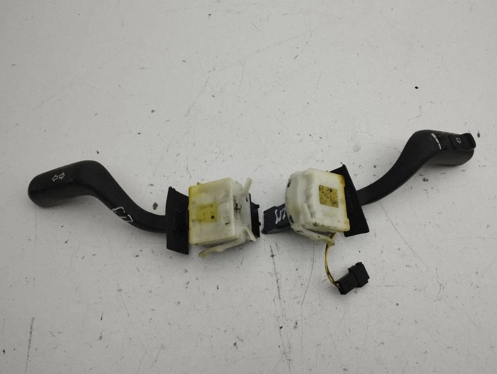 Wiper turn signal indicator stalk/switch 5354139