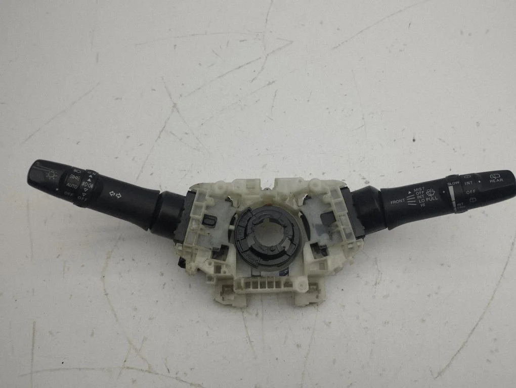 Wiper turn signal indicator stalk/switch 8600A249