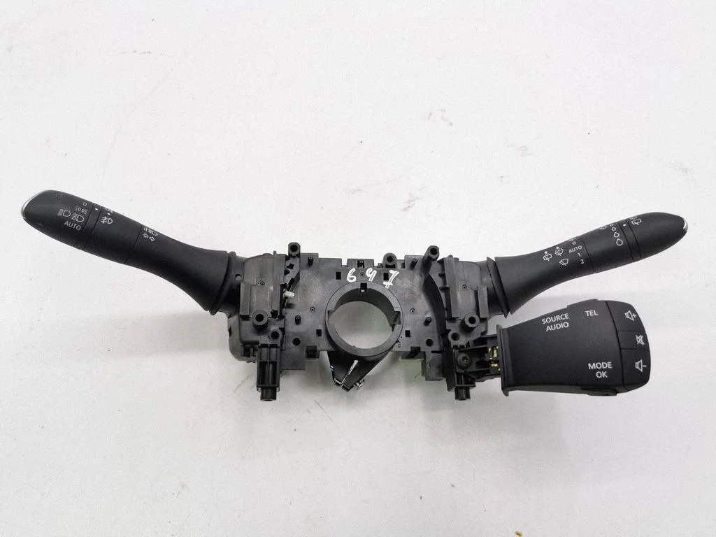 Wiper turn signal indicator stalk/switch 255678341RA