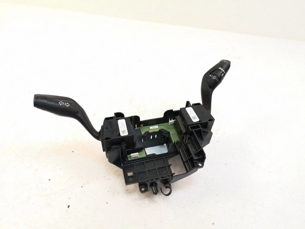 Wiper turn signal indicator stalk/switch AV6T17A553AC