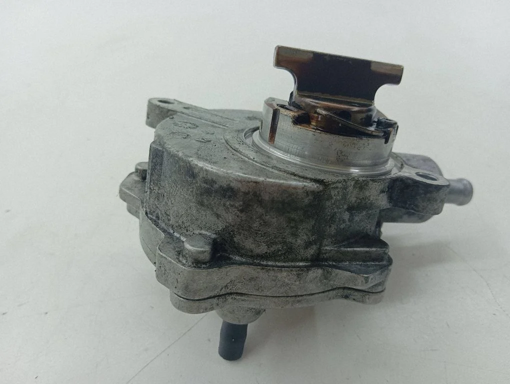 Vacuum pump – BMW X5 E53 (1999-2006)