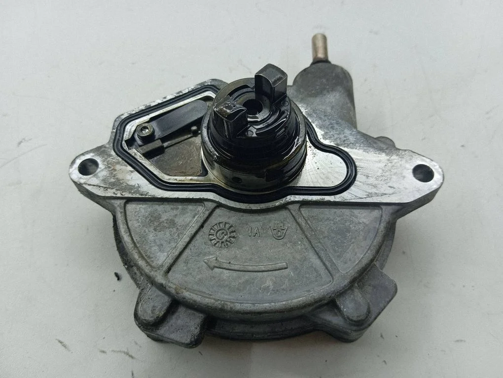 Vacuum pump – Mercedes-Benz B-Class W245 (2005-2011)